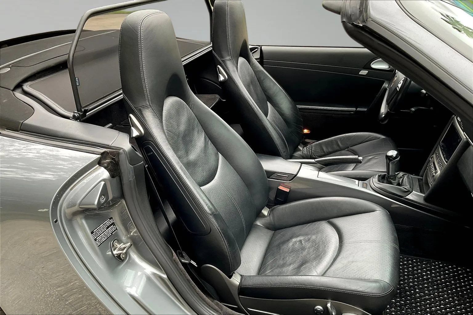 Used 2006 Porsche 911 Carrera RWD image 27