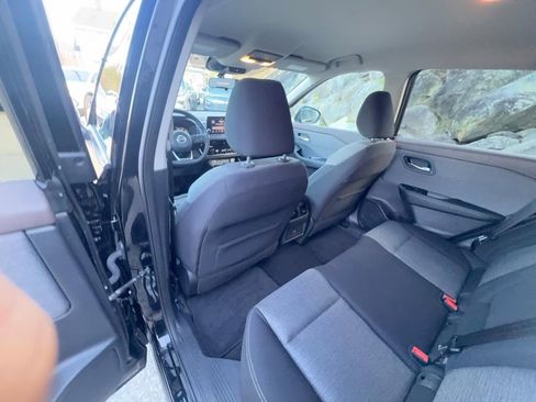 Used 2021 Nissan Rogue SV AWD/4WD image 15