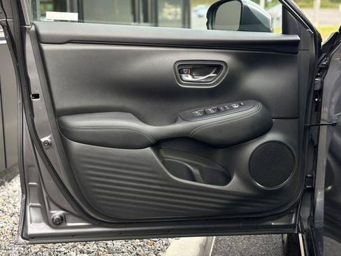 Used 2024 Honda HR-V EX-L image 45