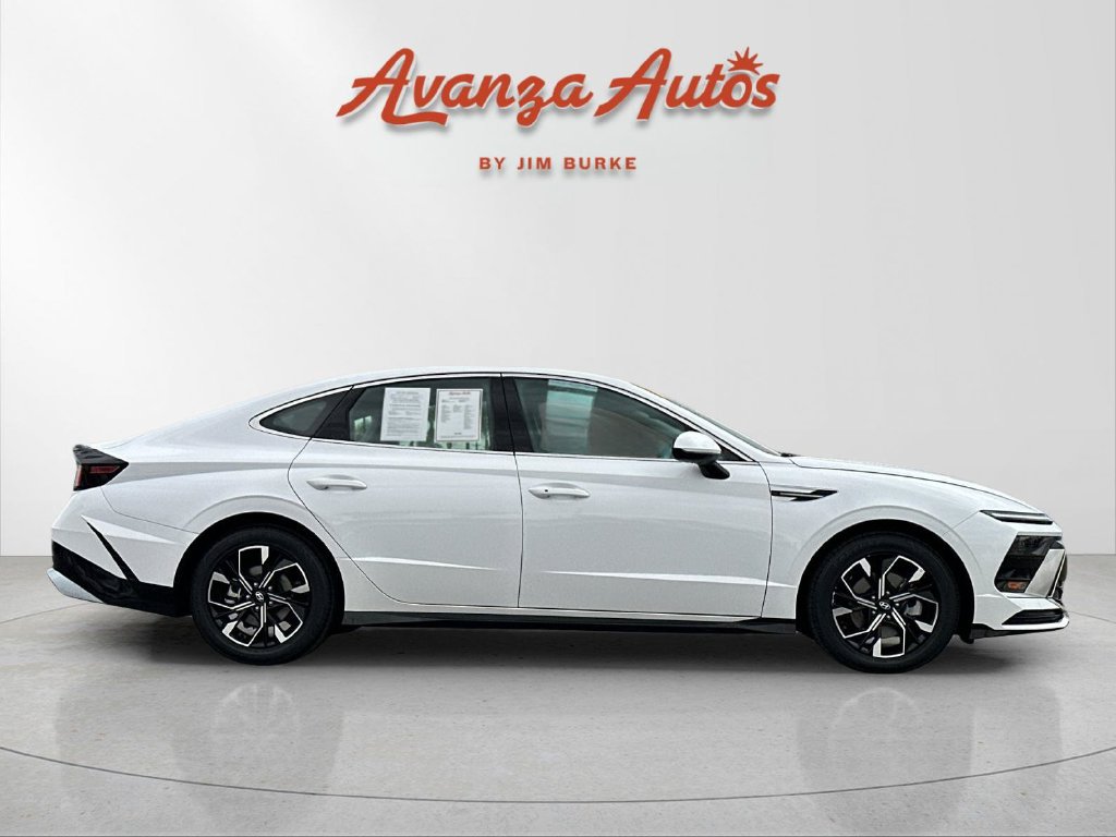 Used 2025 Hyundai Sonata SEL FWD image 6
