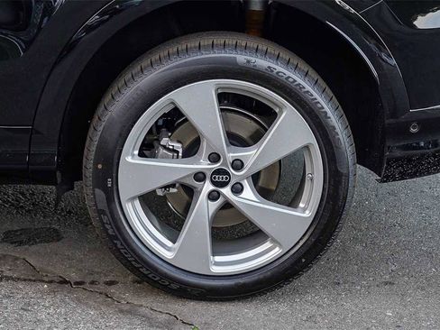 New 2025 Audi Q5 Premium Plus image 11