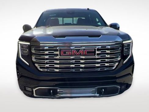 Used 2022 GMC Sierra 1500 Denali image 3
