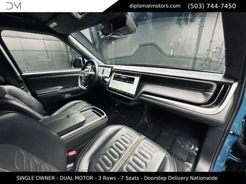 Used 2025 Rivian R1S Adventure AWD/4WD image 18