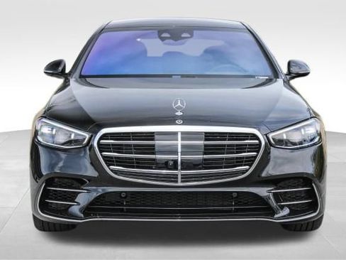 New 2025 Mercedes-Benz S 580 4MATIC Sedan image 2