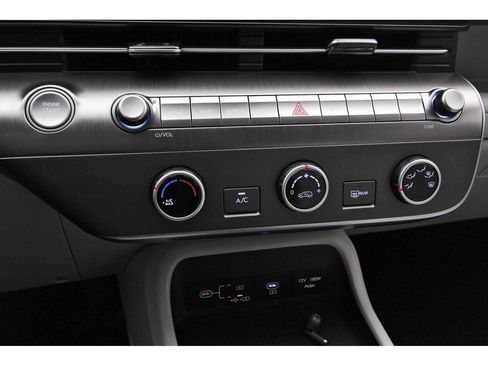 Used 2026 Hyundai Kona SE FWD image 28
