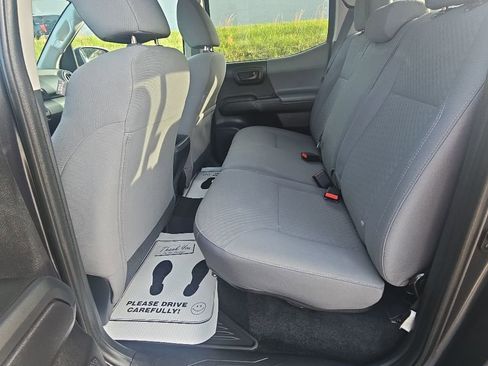 Used 2020 Toyota Tacoma SR AWD/4WD image 20