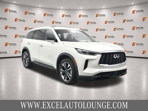 Used 2023 INFINITI QX60 Luxe FWD image 7
