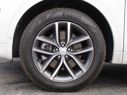 Certified 2025 Land Rover Discovery Sport S image 10