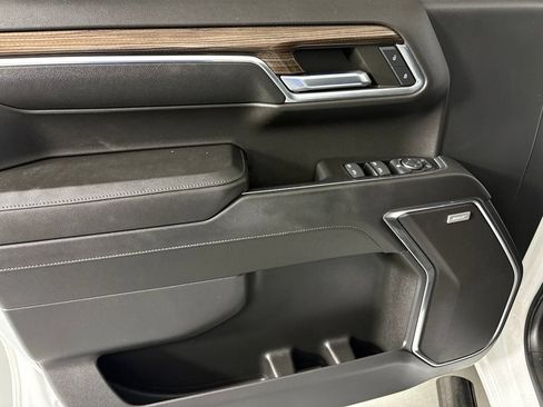 Used 2023 Chevrolet Silverado 1500 RST w/ Convenience Package II AWD/4WD image 14
