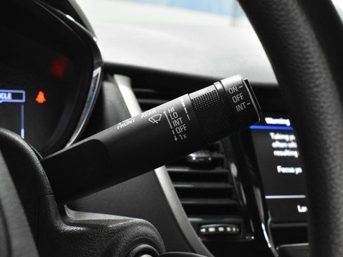 Used 2020 Chevrolet Trax LT image 12