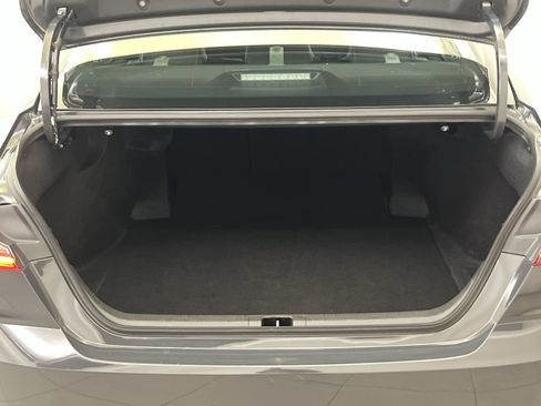 Used 2025 Toyota Camry SE FWD image 25