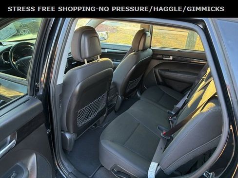 Used 2015 Kia Sorento LX image 26