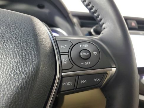Used 2018 Toyota Camry XLE w/ Driver Assist Package FWD image 21
