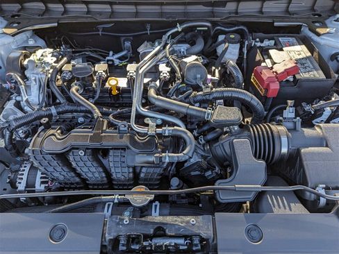 New 2025 Nissan Altima 2.5 SR image 10