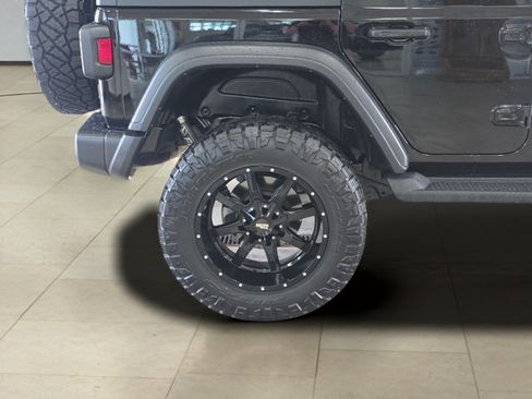 Used 2025 Jeep Wrangler Unlimited Sport AWD/4WD image 30