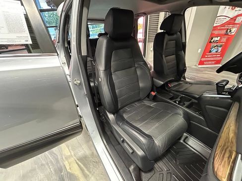 Used 2017 Honda CR-V EX-L image 4