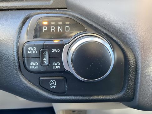 Used 2021 RAM 1500 Big Horn image 31