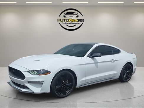 Used 2021 Ford Mustang Coupe w/ Equipment Group 101A RWD image 3