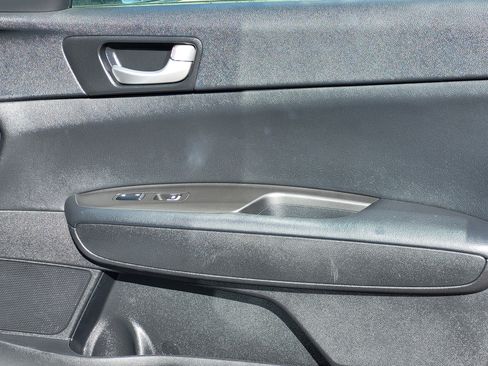 Used 2017 Kia Optima LX w/ Driver Convenience Package image 15