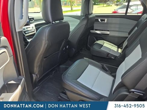Used 2023 Ford Explorer XLT w/ Equipment Group 202A AWD/4WD image 3