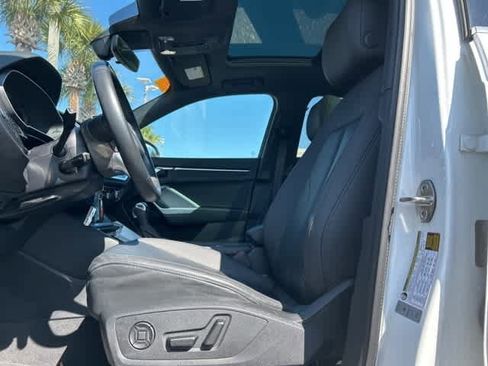 Used 2023 Audi Q3 2.0T Premium image 5