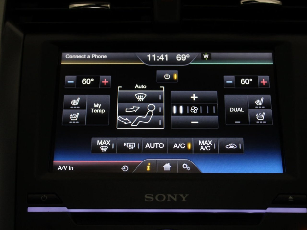 Used 2015 Ford Fusion Titanium FWD image 24