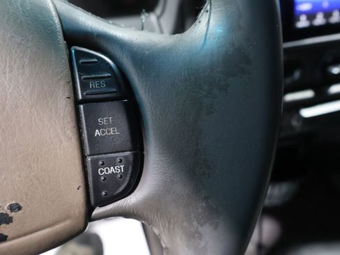 Used 2002 Ford F150 King Ranch image 29