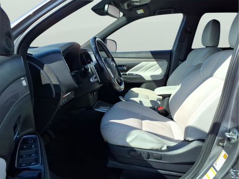 Used 2022 Mitsubishi Outlander GT AWD/4WD image 15