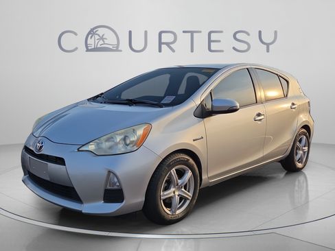 Used 2012 Toyota Prius C One FWD image 1