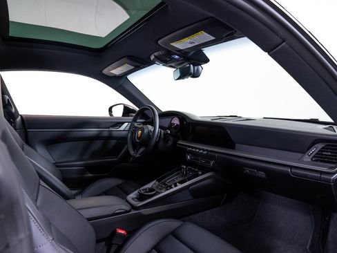Used 2024 Porsche 911 Carrera S RWD image 22