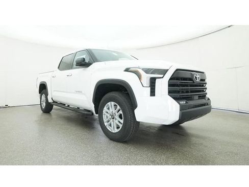 New 2026 Toyota Tundra SR5 AWD/4WD image 29