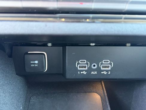 Used 2024 Jeep Wagoneer L Series II w/ Flexible Seating Group AWD/4WD image 27