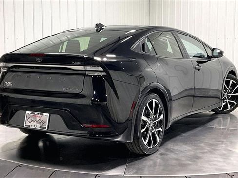 Used 2023 Toyota Prius Prime Premium w/ Advanced Technology Package image 13