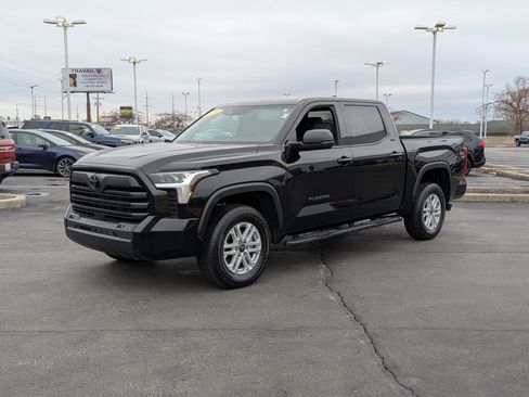 Used 2025 Toyota Tundra SR5 w/ SR5 Premium Package image 4