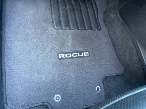 Used 2014 Nissan Rogue SL w/ SL Premium Package image 24