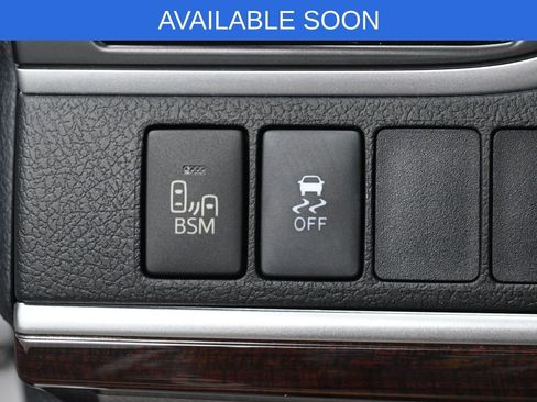 Used 2014 Toyota Camry XLE w/ Leather Package image 15