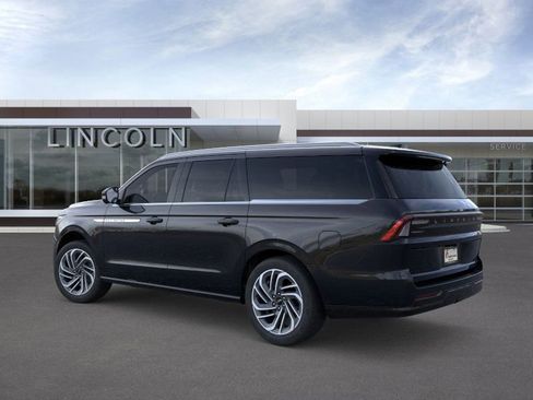New 2025 Lincoln Navigator L Reserve image 4
