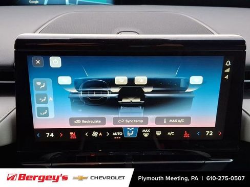 Used 2024 Lincoln Nautilus Premier AWD/4WD image 19