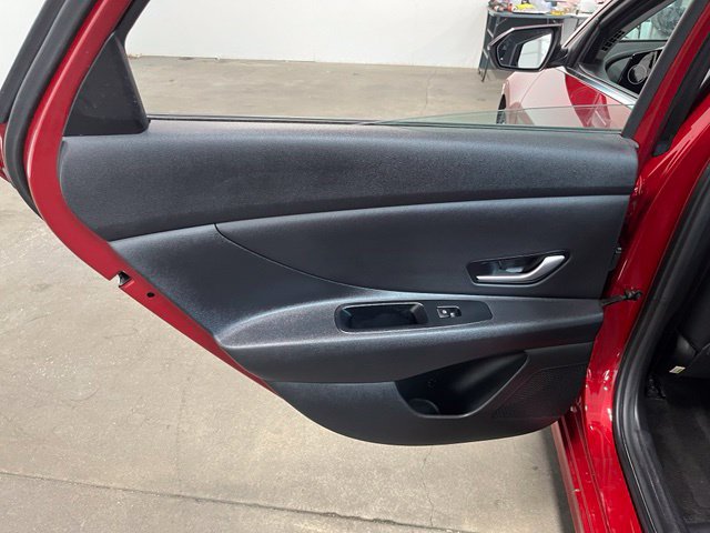 Used 2024 Hyundai Elantra Limited FWD image 20