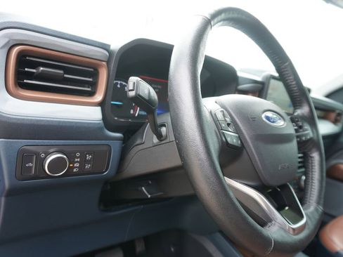 Used 2022 Ford Maverick Lariat w/ Lariat Luxury Package FWD image 12
