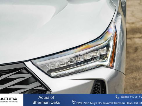 New 2026 Acura RDX SH-AWD image 9