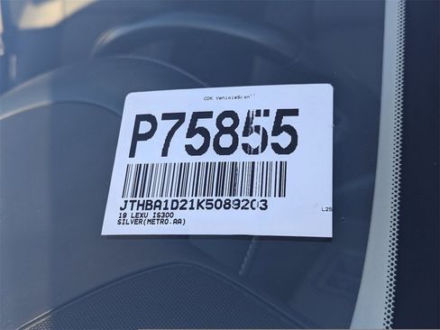 Used 2019 Lexus IS 300 image 34