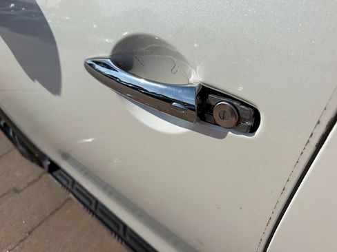 Used 2020 Nissan Armada SL w/ Premium Package RWD image 12