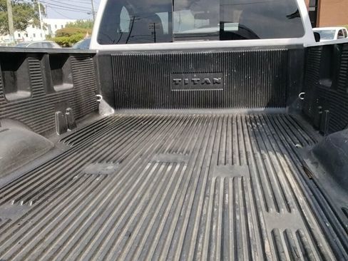 Used 2018 Nissan Titan SV RWD image 25