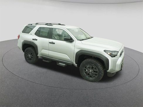 New 2026 Toyota 4Runner SR5 image 12