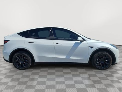 Used 2021 Tesla Model Y Long Range AWD/4WD image 9