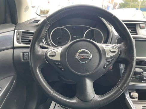 Used 2019 Nissan Sentra SR image 20