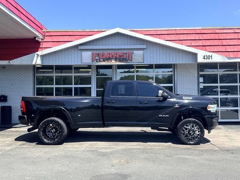 Used 2021 RAM 3500 Laramie AWD/4WD image 2