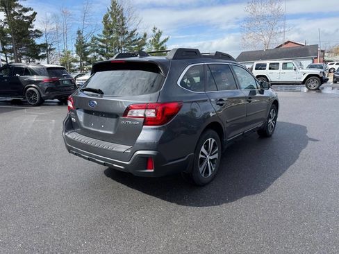 Used 2019 Subaru Outback 2.5i Limited image 6