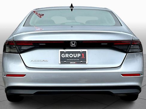 Used 2025 Honda Accord SE image 4